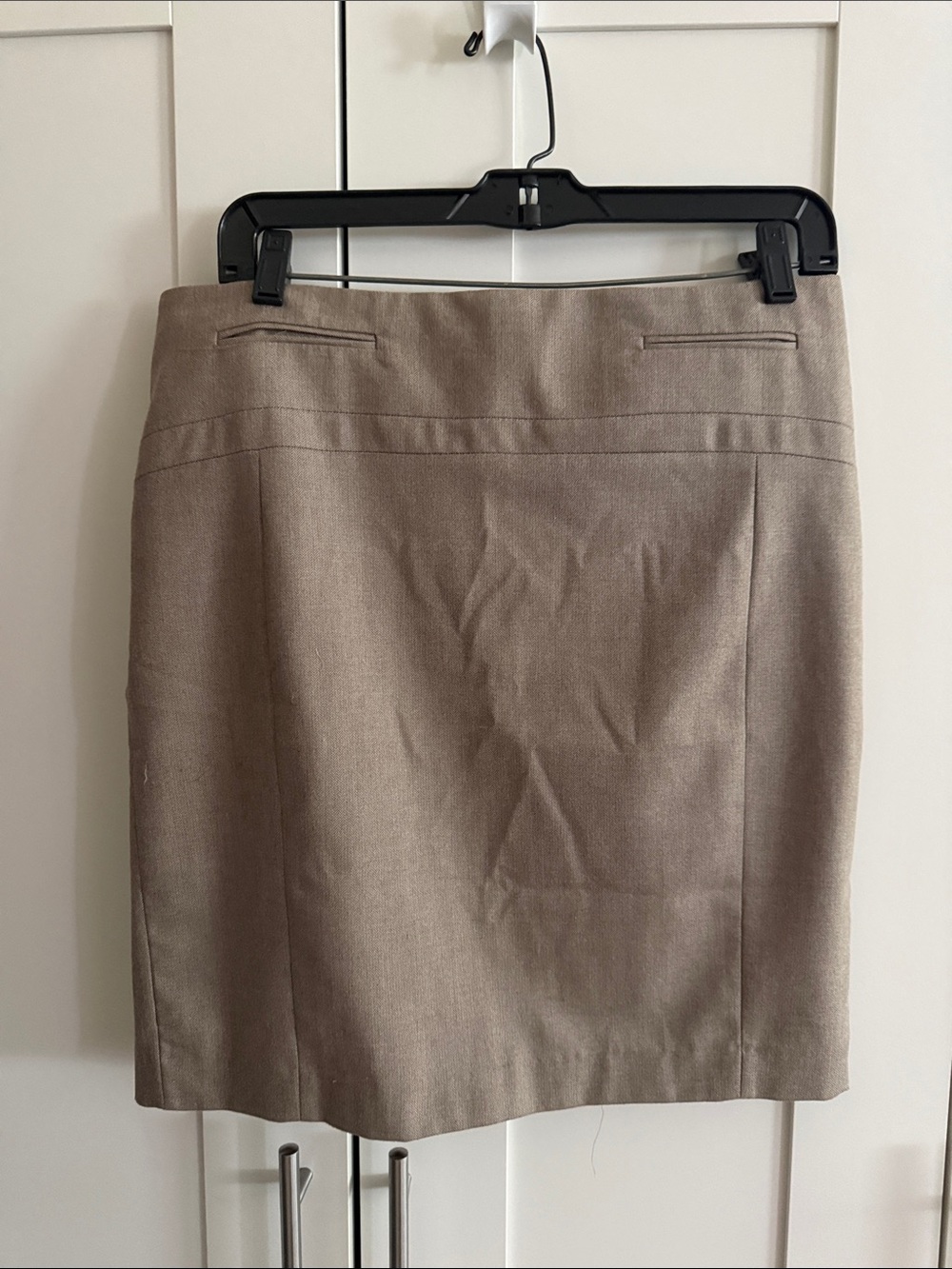 Express pencil skirt in taupe herringbone